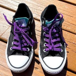 Converse All ⭐️ Star Women’s size 7, Men’s 5. Like new.